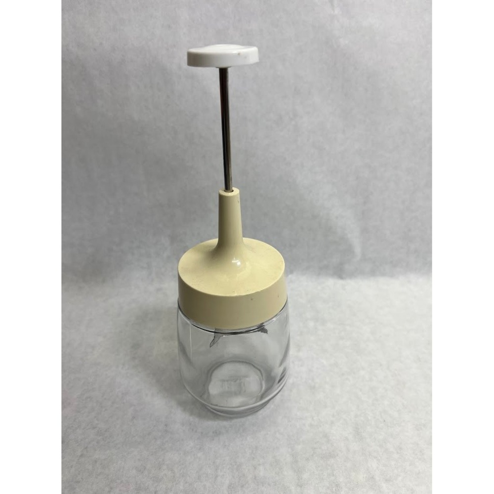 Vintage Gemco Glass Nut Chopper Manual Hand Crank Plunger Cream USA Made
